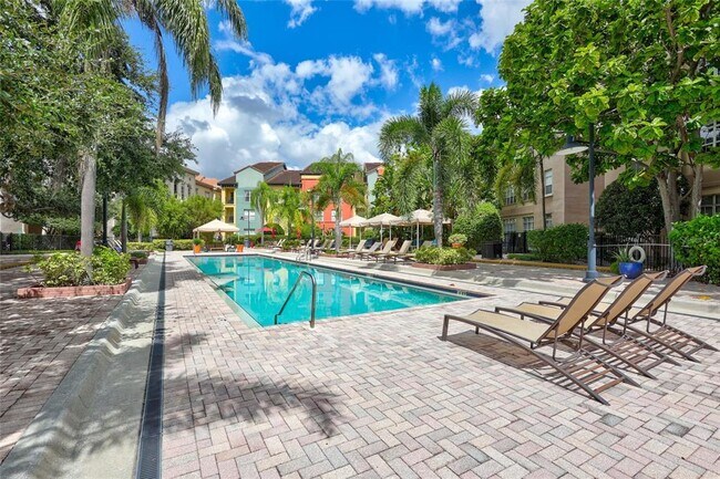 Building Photo - 410 S Armenia Ave