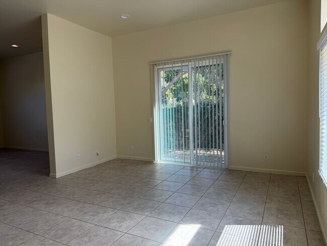 Building Photo - 1189 W Upas St