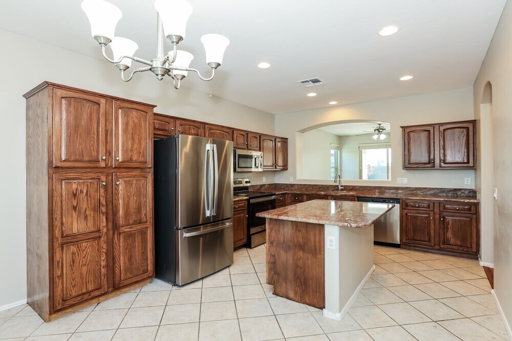 Building Photo - 3355 E Hampton Ln