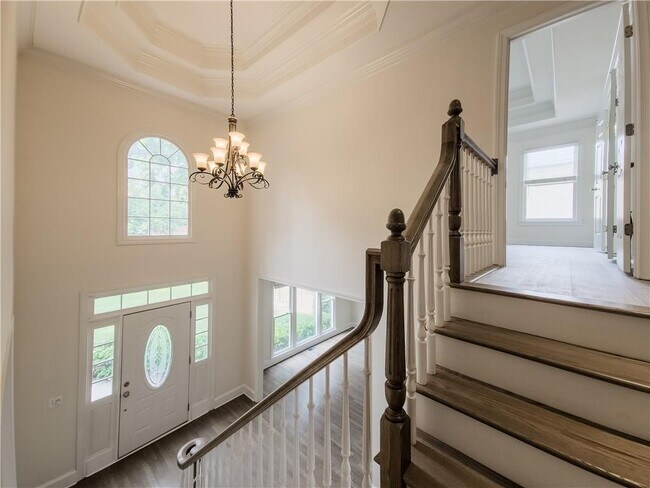 Building Photo - 7335 Craigleith Dr