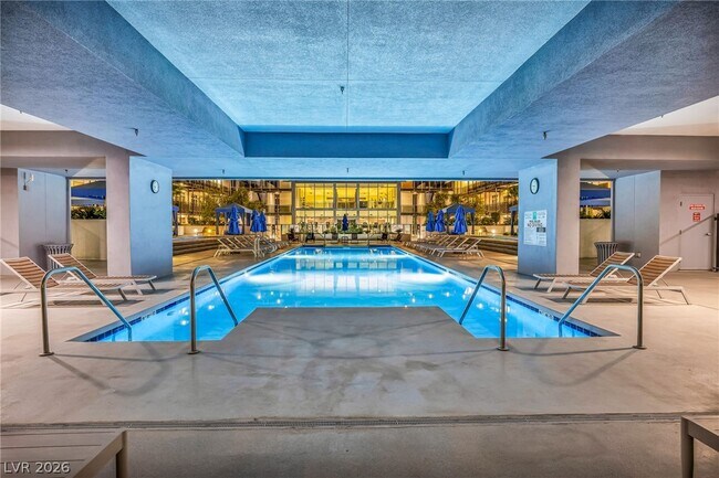 Building Photo - 8925 W Flamingo Rd