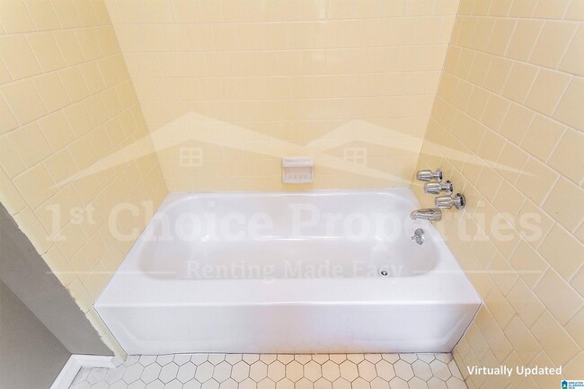Building Photo - 4021 Debby Dr