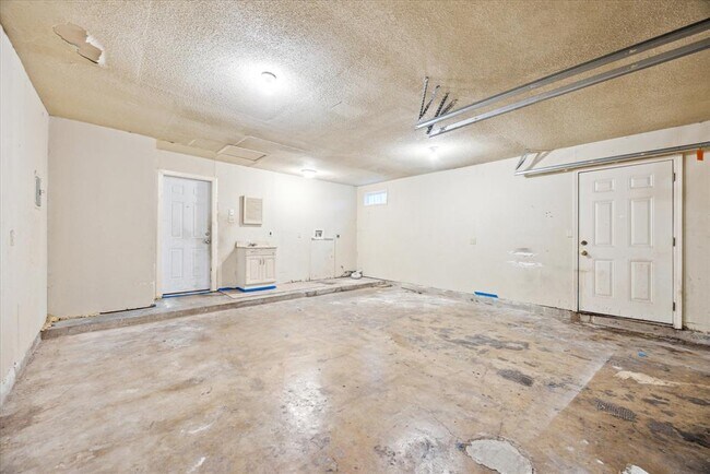 Building Photo - 5108 Lambs Ln