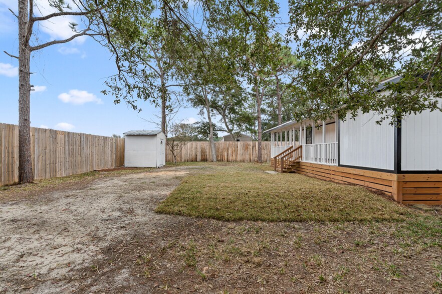 Building Photo - 5968 Capitol Dr