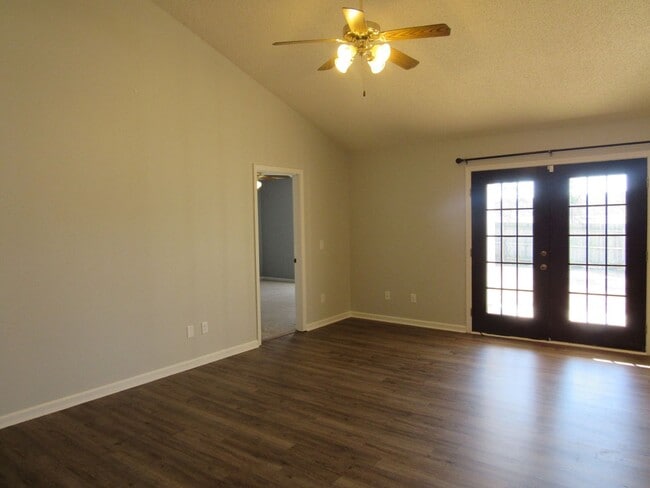 Building Photo - Quail Hollow Subdivision!