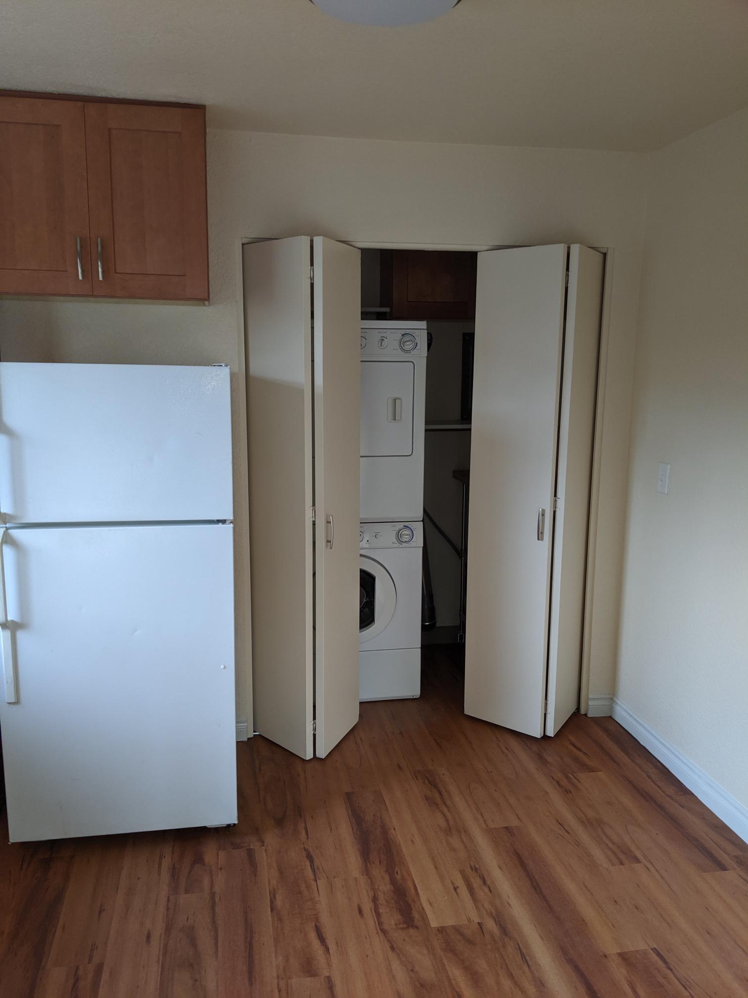 Washer/Dryer - 434 3rd Ave N