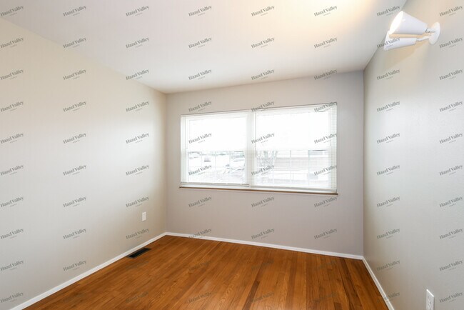 Building Photo - 1060 Preakness Ln