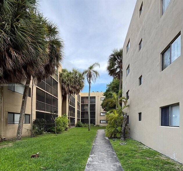 Building Photo - 8615 NW 8th St