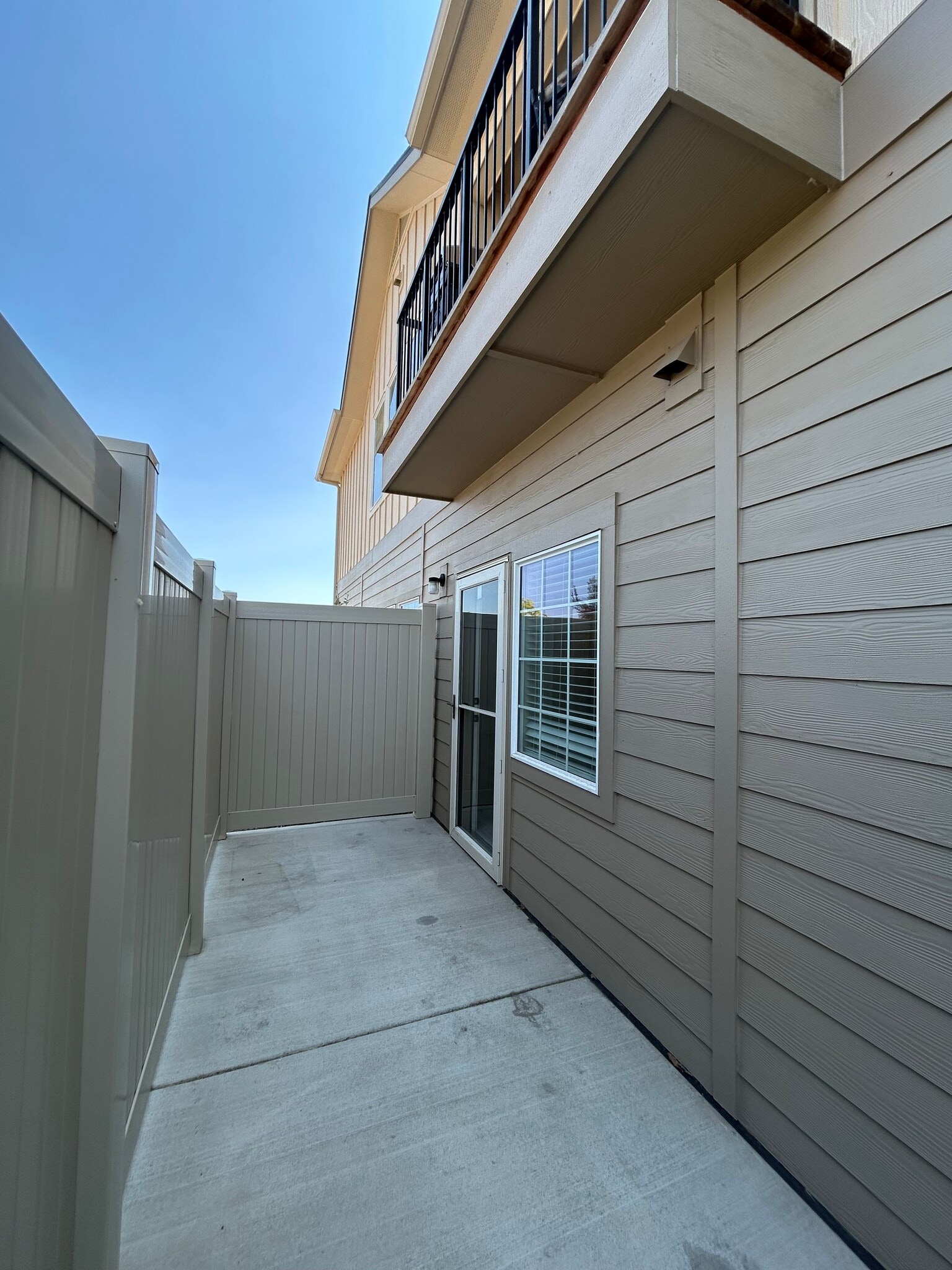 Building Photo - 4817 Continental Ln