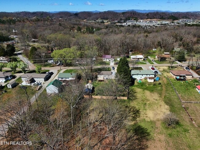 Building Photo - 548 Murray Rd NW