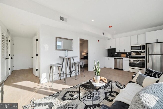 Building Photo - 1643 N 2nd St