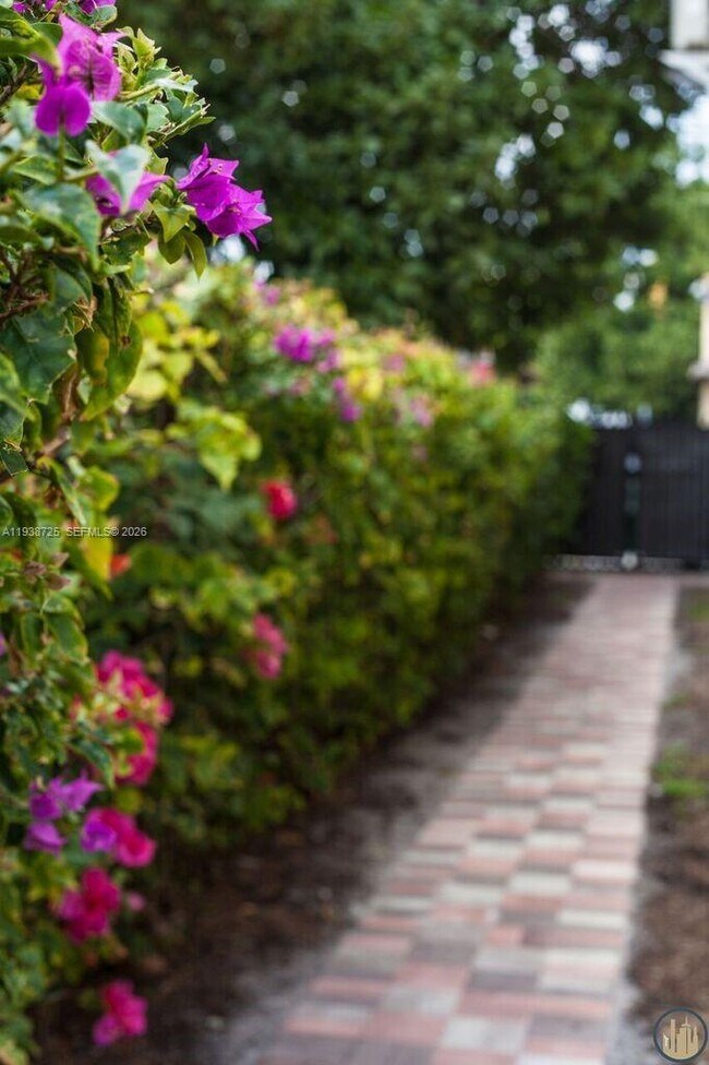 Building Photo - 1752 NW 1st St