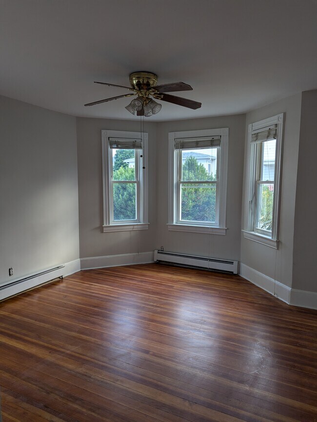 Living Room - 57 Clemence St