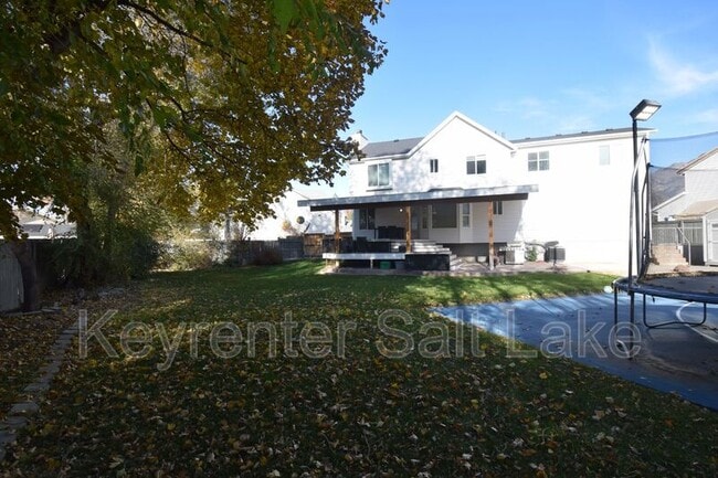 Building Photo - 1814 Whisperwood Cir