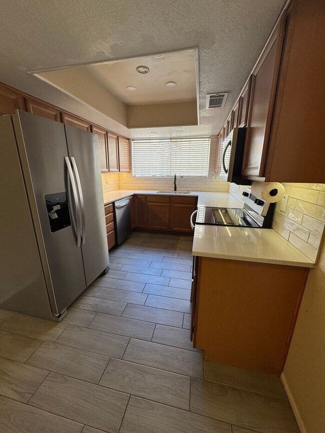 Building Photo - Beautifully Updated 3-Bed, 2-Bath Home in ...