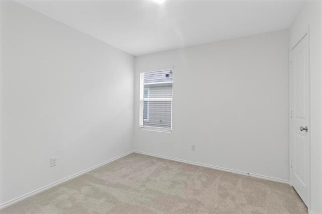 Building Photo - 144 Thresher Ln