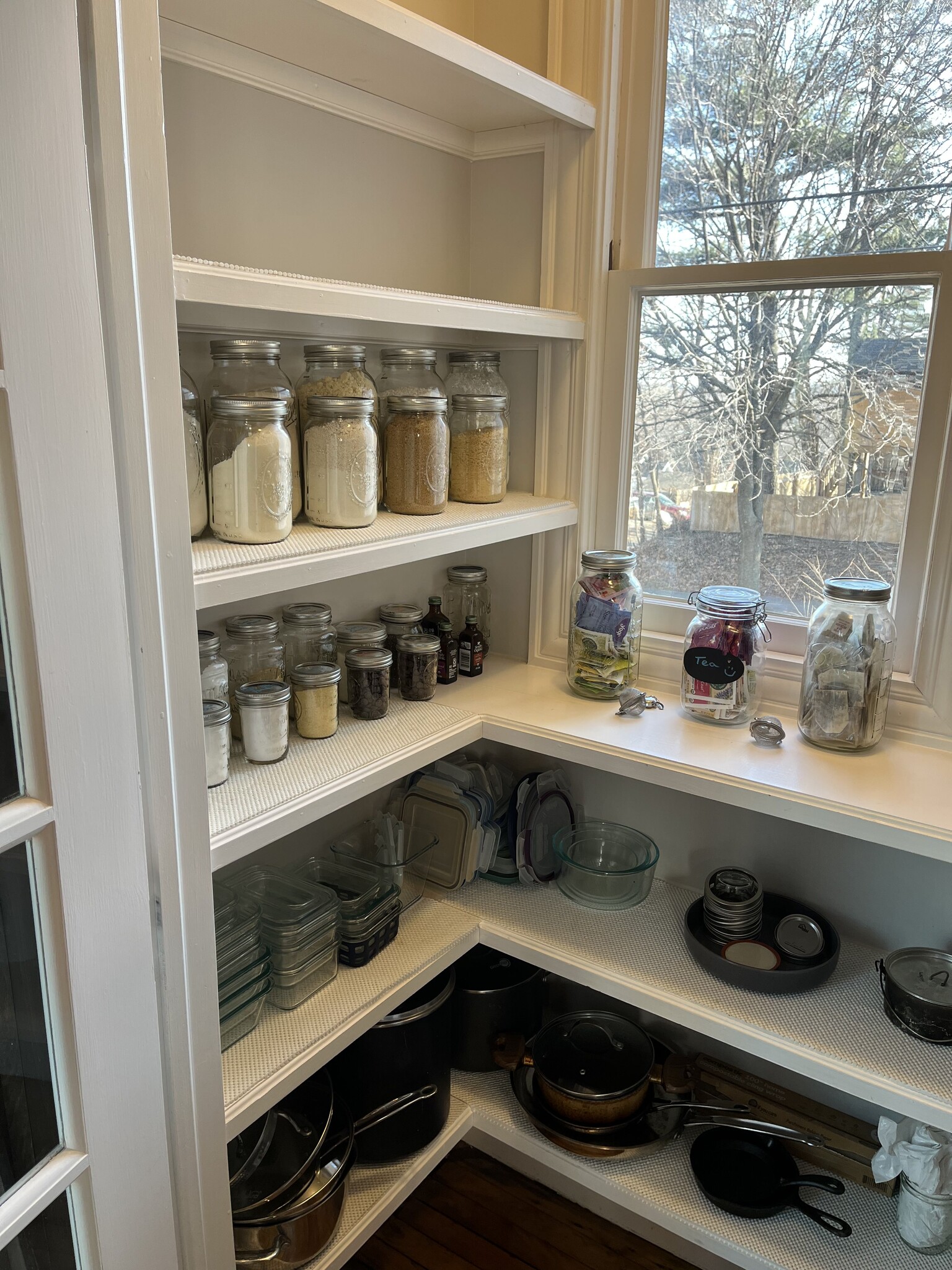 Pantry - 1054 Desoto St