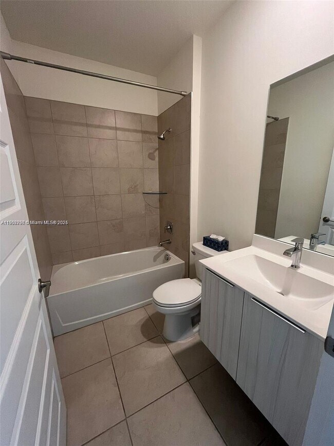 Building Photo - 4740 NW 84th Ct