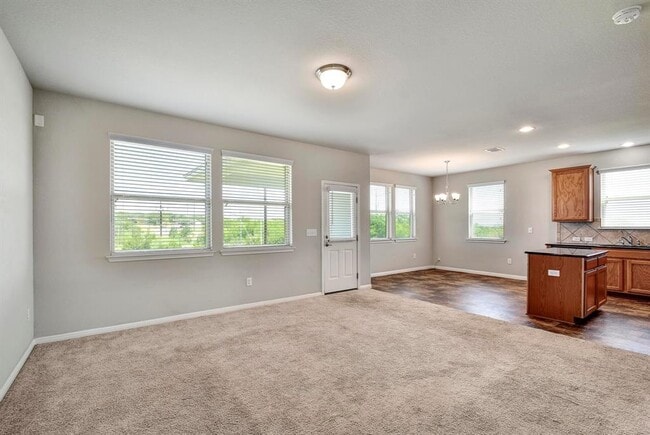 Building Photo - 741 Twisted Oaks Ln