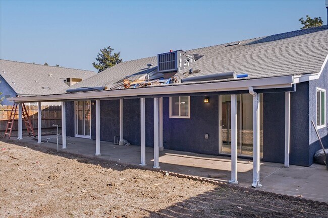 Building Photo - 5337 Saint Barts Ct