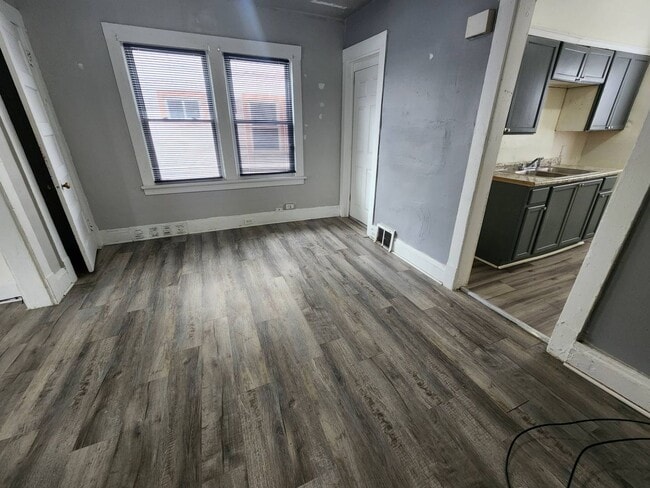 Building Photo - 14012 Scioto Ave