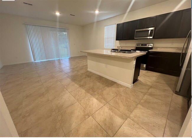 Building Photo - 1296 Yellow Finch Dr