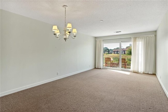 Building Photo - 286 Moss Oak Cir