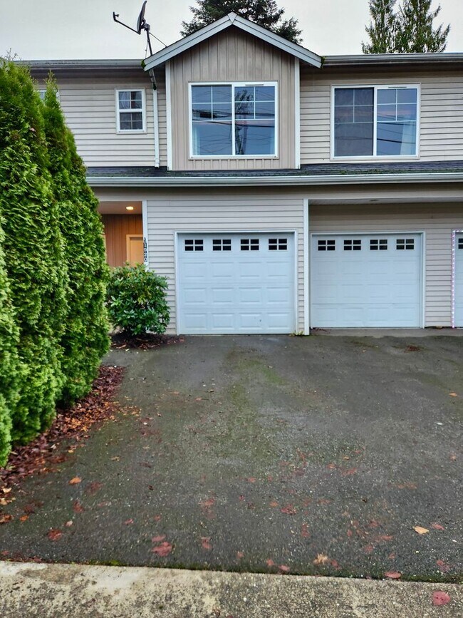 Building Photo - Beautiful 3 Bed / 2.5 Bath Townhome in Lake Stevens
