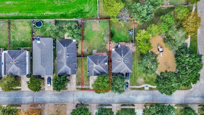 Building Photo - 21218 Somerset Park Ln