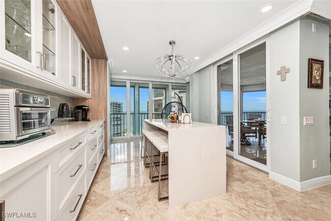 Building Photo - 4401 Gulf Shore Blvd N