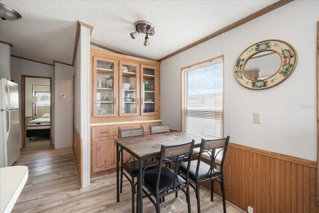 Building Photo - 35045 Cynthia Ave