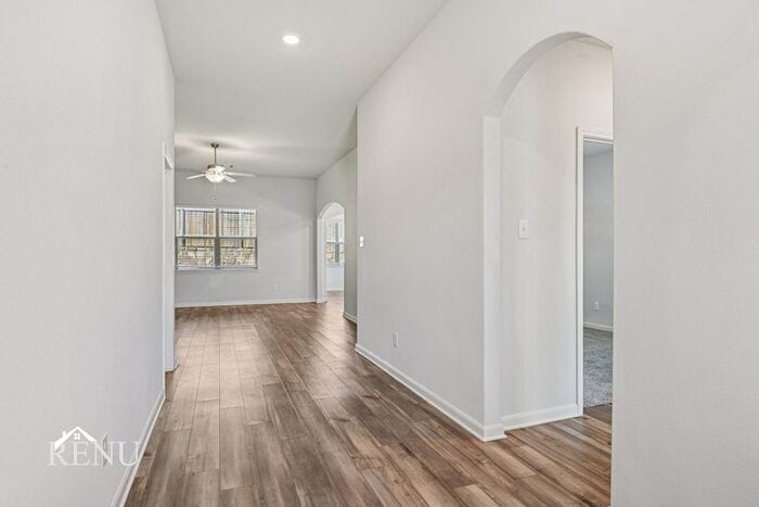 Building Photo - 329 Bearman Dr