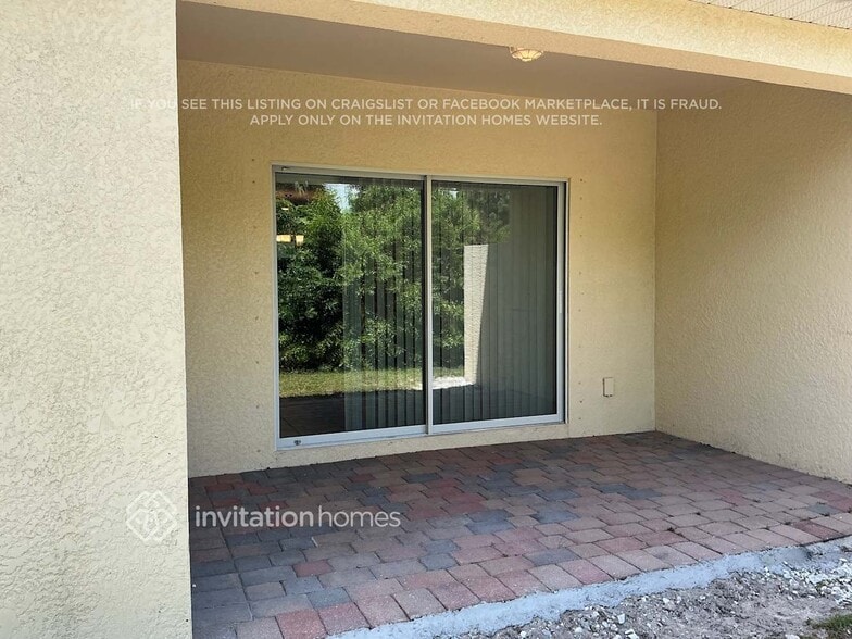 Building Photo - 10688 Crossback Ln