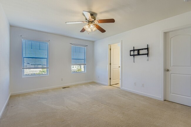 Building Photo - 10071 Nadine Ln