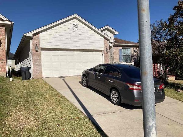 Primary Photo - 107 Cove Pl Ct