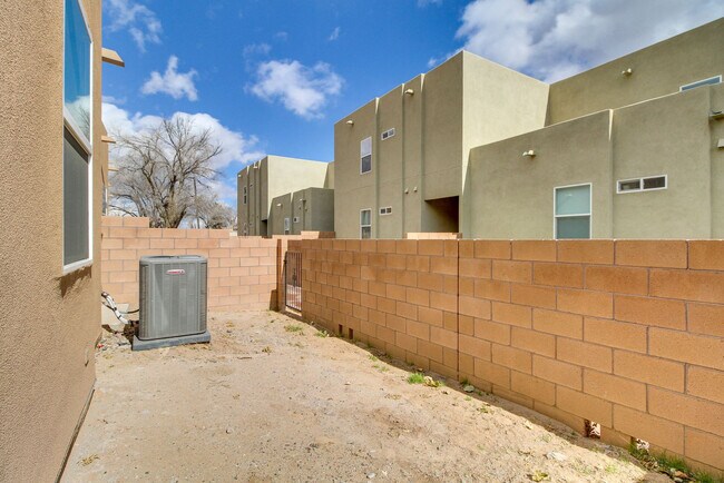 Building Photo - 243 San Clemente Ave NW