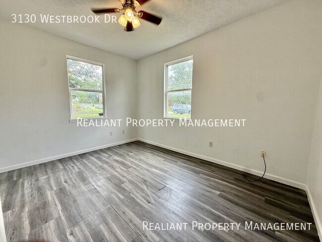 Building Photo - 3130 Westbrook Dr