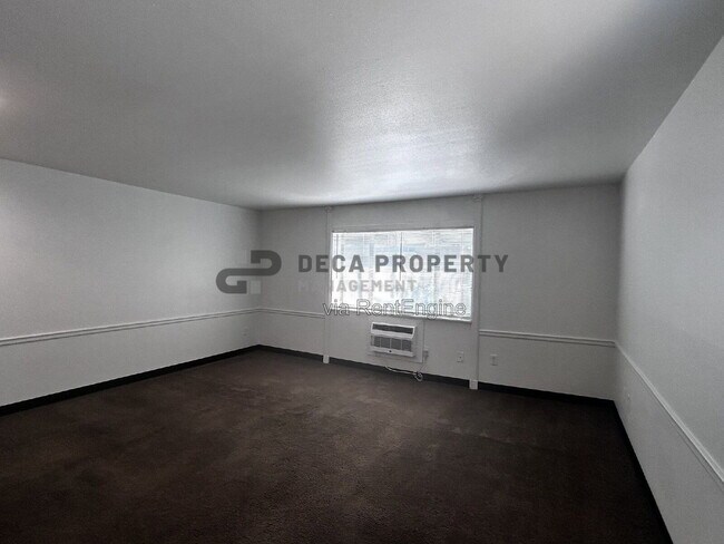 Building Photo - 4020 Lindell Blvd