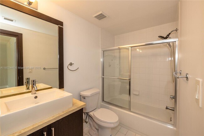 Building Photo - 50 Menores Ave