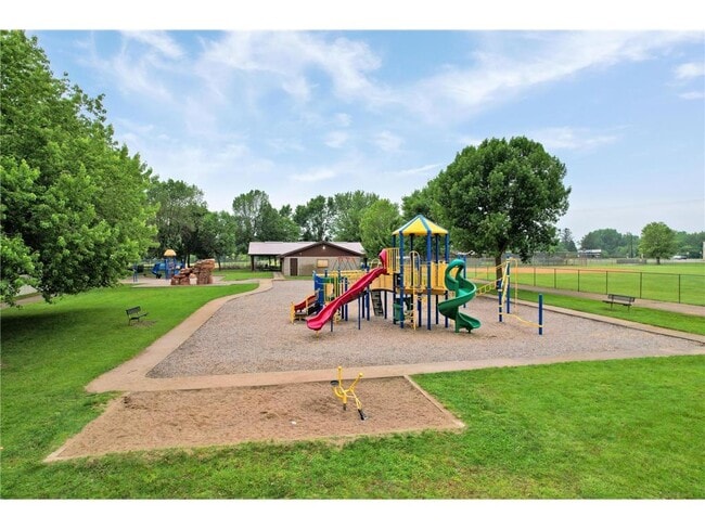 Building Photo - 645 Ramsey Cir