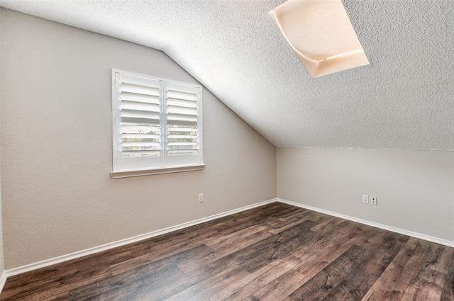 Building Photo - 3801 Silver Maple Dr