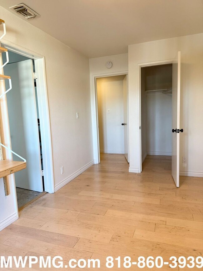 Building Photo - 4Bed 3Bath Woodland Hills home is an absol...