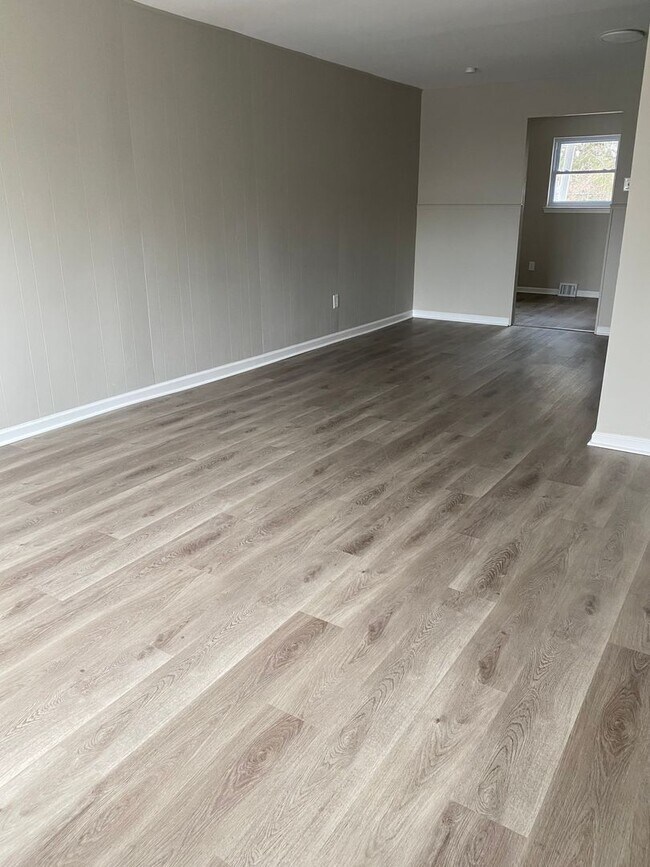 Building Photo - House for Rent in Chester