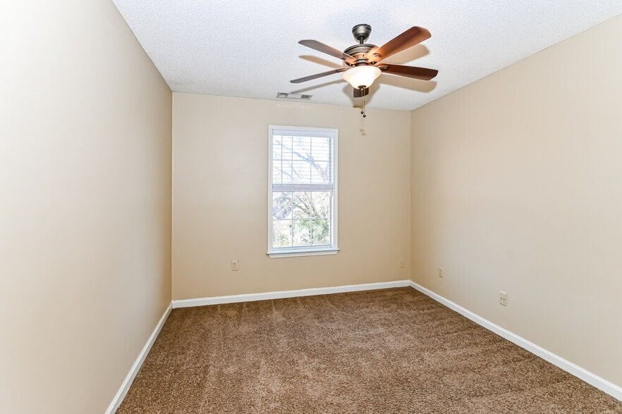 Building Photo - 1022 Appling Meadow Dr