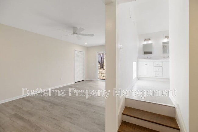 Building Photo - 4204 Brush Hill Rd