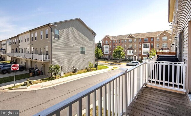 Building Photo - 15393 Rosemont Manor Dr