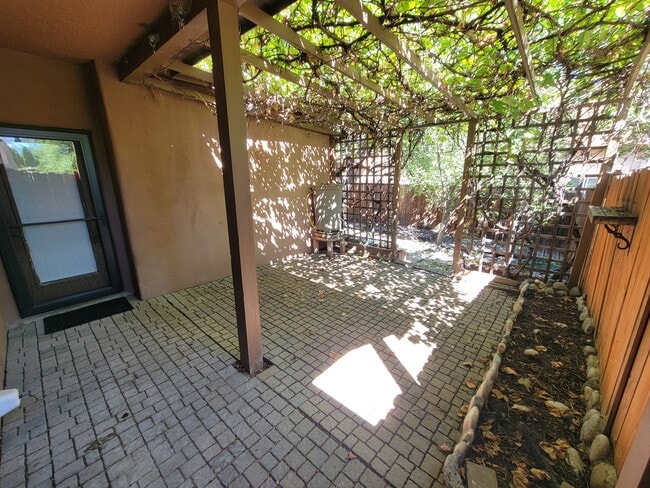 Building Photo - 705 Aster