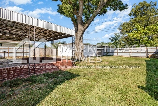 Building Photo - 9308 Lindaro Ln