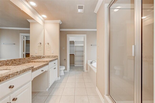 Building Photo - 14426 Summerleaf Ln