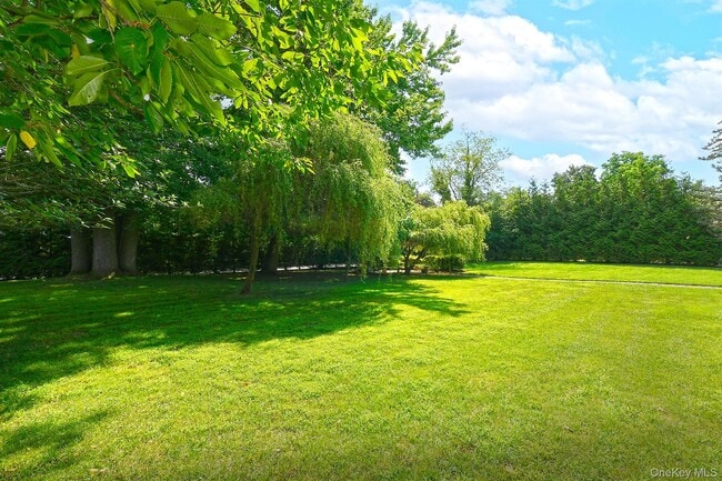 Building Photo - 2 Cherrywood Ln